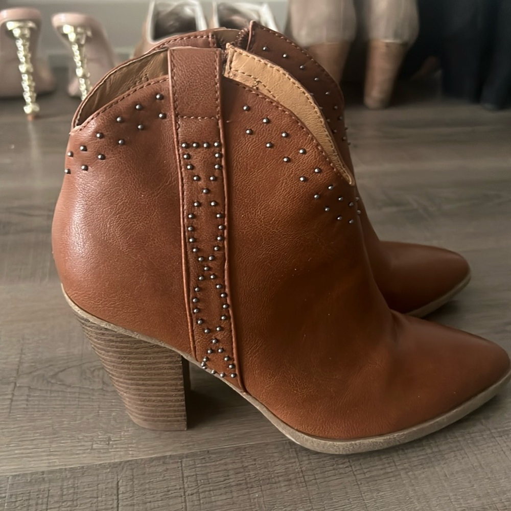 Ankle boots